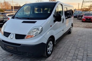 2.0 Diesel 8 Osobowy Long Klimatyzacja Elektryczne Szyby Kredyt