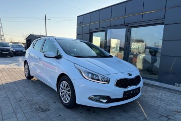 Rok produkcji 2013.Ledy Klimatyzacja Nawigacja Gwarancja