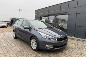 1.6 Benzyna Lift Kamera Cofania Ledy Nawigacja Zarejestrowany