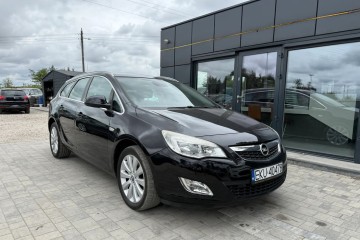 1.4 Turbo Benzyna Nawigacja Tempomat Klimatyzacja Centralny Zamek