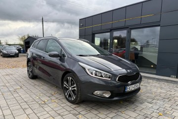 1.6 Diesel Klimatyzacja Kamera Cofania Ledy Nawigacja