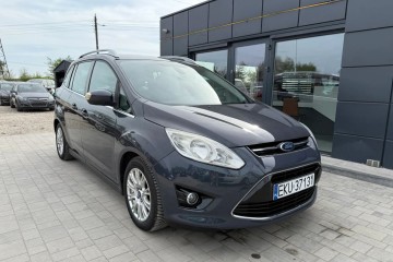 1.6 Benzyna 7 Foteli Klimatyzacja Nawigacja Asystent Parkowania Kredyt