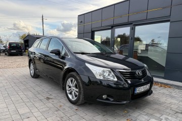 1.8 Benzyna Nawigacja Klimatyzacja Alufelgi Czujniki Parkowania Kredyt