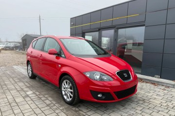 1.4 Benzyna Klimatyzacja Alufelgi Radio CD Elektryczne Szyby