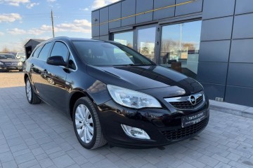 1.4 Turbo Benzyna Nawigacja Tempomat Klimatyzacja Centralny Zamek