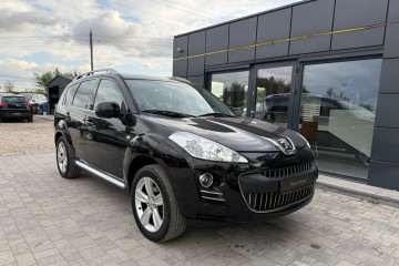 2.4 Benzyna 4X4 Skóry 7 Foteli Alufelgi Gwarancja