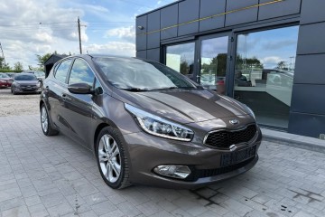 1.6 Benzyna Kamera Cofania Ledy Nawigacja