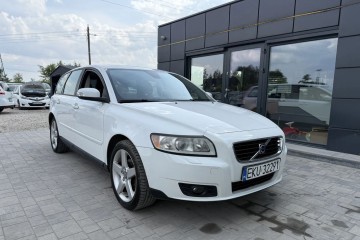 1.8 Benzyna Szyberdach Dynaudio Alufelgi Elektryczne Szyby Kredyt