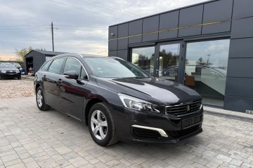 1.6 Diesel Klimatyzacja Panoram Alufelgi Nawigacja Czujniki Parkowania